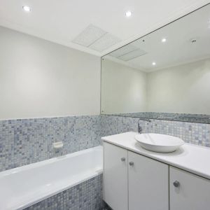 Ocean View and Costal Bliss – Furnished & Flexible Up To 6-Month Lease - Photo 3