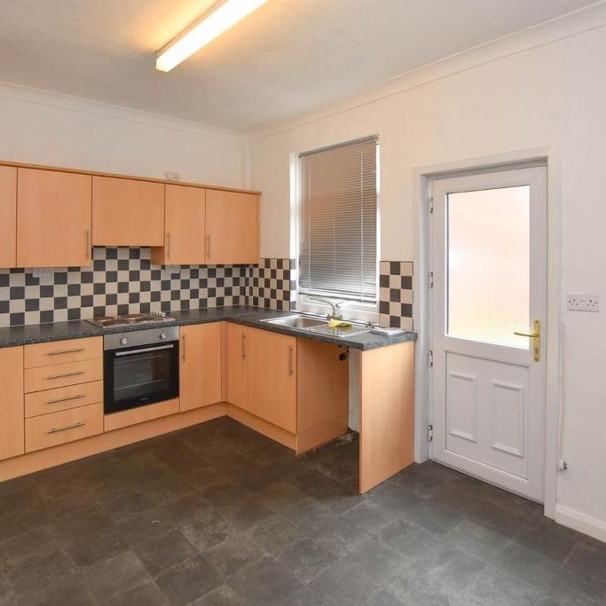 2 bedroom terraced house to rent - Photo 1