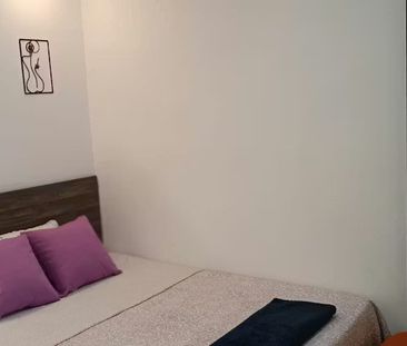 Calle de Víctor Manuel III, Madrid, Community of Madrid 28019 - Photo 5