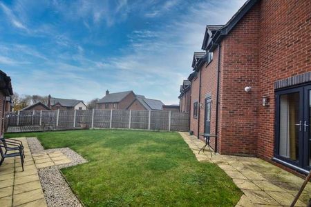 Peregrine Way, Apley, Telford, TF1 - Photo 4