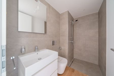 GROSSZÜGIGE HELLE WOHNUNG- FRISCH SANIERT - Photo 5