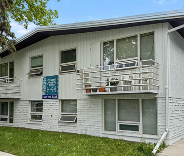 Crescent Heights Manor Apartments - Photo 2