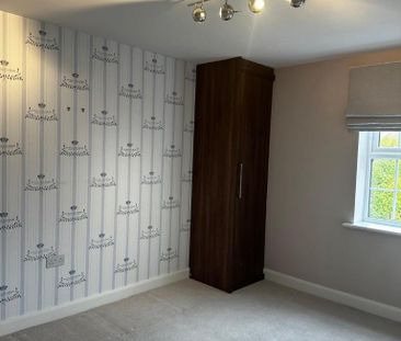 5 bedroom detached house to rent - Photo 1