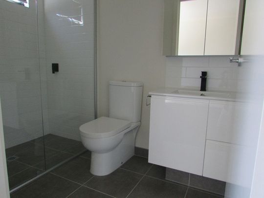 Quality 2 Bedroom Townhouse - Photo 1