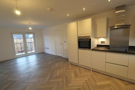 2 bedroom flat to rent - Photo 2
