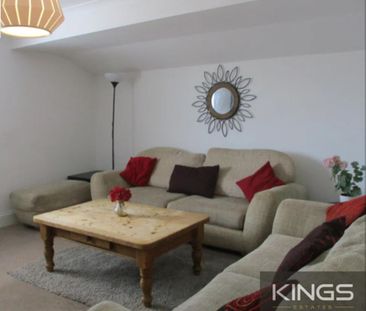 4 bedroom flat to rent - Photo 1