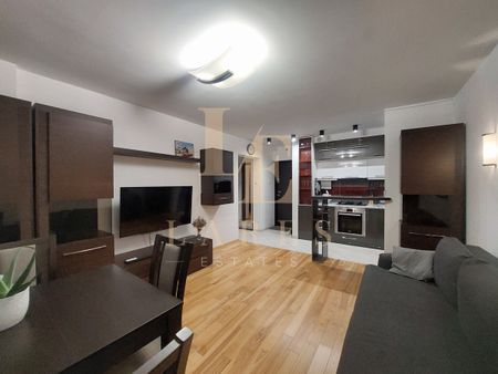 Rondo ONZ | 2-pokojowe mieszkanie | Balkon | Widok - Zdjęcie 4