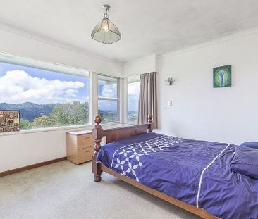 Private with Stunning View, Generously Large House - Photo 5