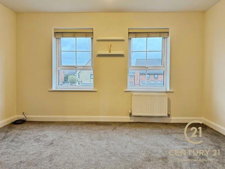 4 bedroom semi-detached house to rent - Photo 4