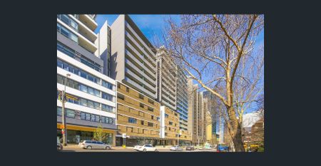 Executive Designer Apartment ** Available Now ** - Photo 5