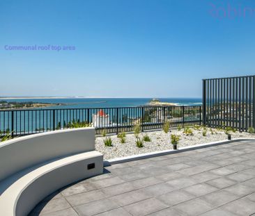 Stylish, air-conditioned, and close to Newcastle beach. - Photo 4