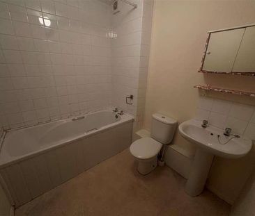 Ashton Crescent, Braunton, N Devon, EX33 - Photo 5