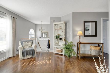 For Lease - 79 FERNBROOK Drive, Wasaga Beach, Ontario - Photo 3