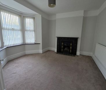 3 bedroom House To Let - Photo 4