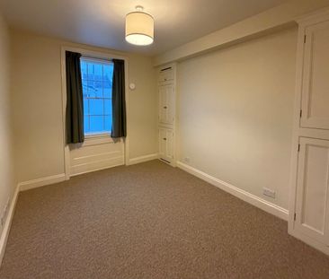 1 Bed Flat, Bedford Square, BN1 - Photo 1