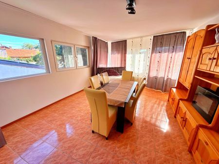 Casă cu 5 camere și garaj, de închiriat în zona Boul ... - Photo 4