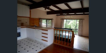 Charming 4-Bedroom Family Home in Peaceful Mount Evelyn - Photo 2