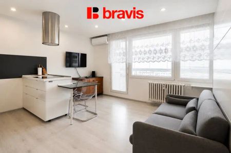 Pronájem bytu 1+kk, Brno - Nový Lískovec, ul. Oblá, Zařízený, Klimatizace, Balkon - Fotografie 3