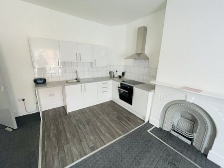 Warbreck Moor, Walton, L9 0HU - Photo 4