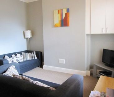 6 bedroom property to rent - Photo 3