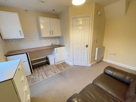 Room in a Shared House, Hagley Road, B17 - Photo 2