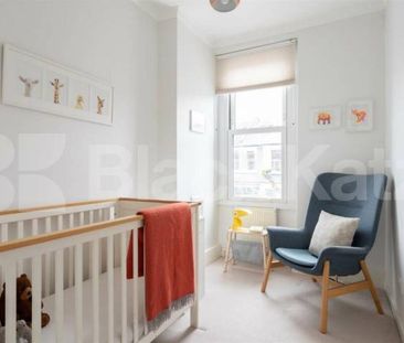 Spacious 3-Bedroom Ground Floor Flat with Private Garden - Photo 6