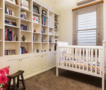 Victorian Charm with Contemporary Living - Photo 2