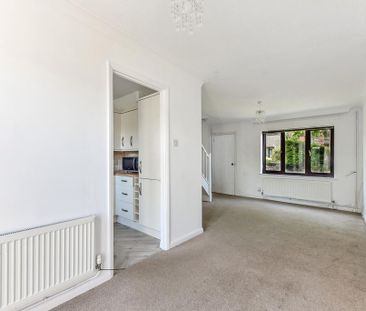 2 bedroom end of terrace house to rent - Photo 1