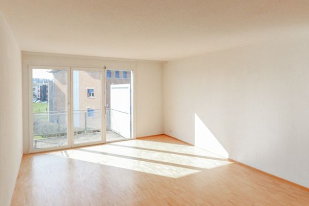 Charmant 4.5 pièces en triplex dans un cadre verdoyant - Photo 1