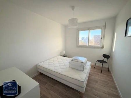 Appartement à louer 4 pièces 86.4m² - Photo 3
