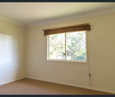 Charming Coopers Plains Family Home - Photo 2