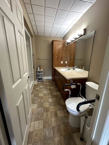 For Lease - 17 Brock Street Unit# 207, Tillsonburg, Ontario - Photo 2