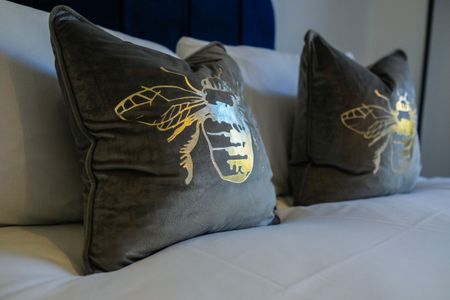 1 Bedroom Home – Medium Let - Photo 2