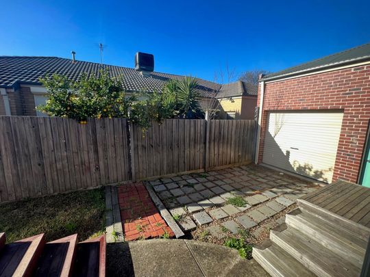 Neat & Tidy Family Home - Photo 1