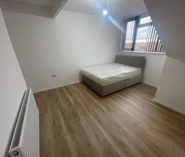 Elford Place East, Leeds - Photo 2