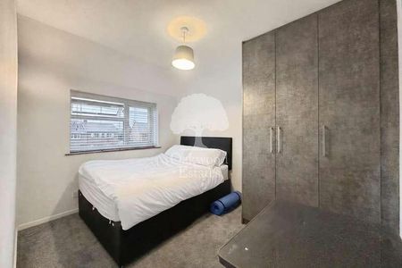 Rowan Close, Beaconsfield, HP9 - Photo 4