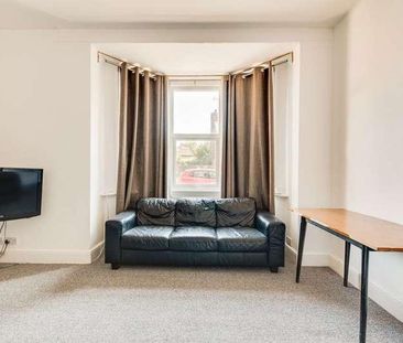 St Martins Terrace, Canterbury, CT1 - Photo 1