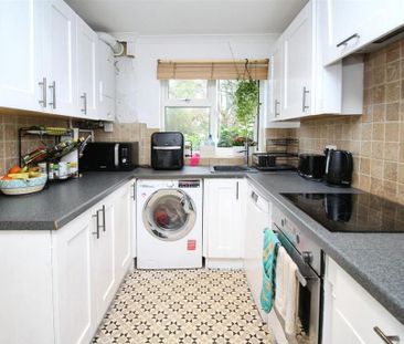 2 bedroom maisonette to rent - Photo 6