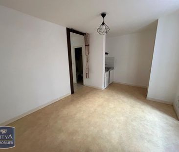 Location Appartement 1 pièce 30m² CHOLET 49300 - Photo 2
