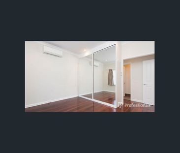 Stunning Fully Renovated Home in Prime Location - Photo 3