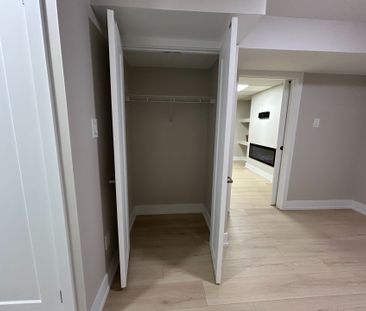 For Lease - 467 Fendalton Street, Mississauga, Ontario - Photo 2