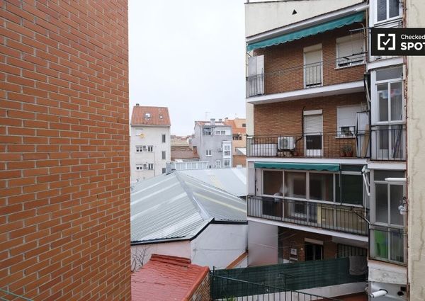 madrid, Community of Madrid 28044