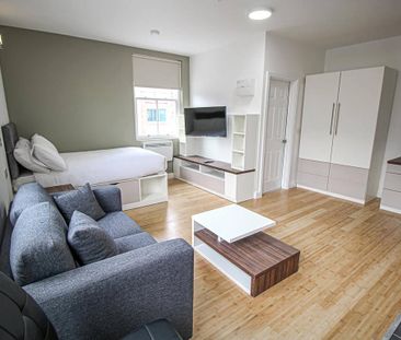 Studio to rent - Photo 2