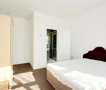 House share to rent - Photo 3