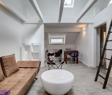 Gorgeous, modern attic apartment - Photo 1