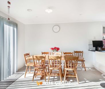 SPACIOUS FAMILY HOME IN A CENTRAL PLACE IN HAMPTON PARK - Photo 2