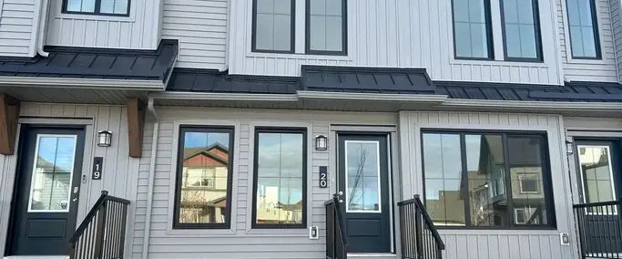 BRAND NEW Townhouse for rent in Secord 2 bed 2 bath! | 525 Secord Blvd NW, Edmonton - Photo 1