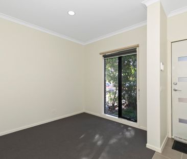 Craigieburn Living at Its Best - Photo 1