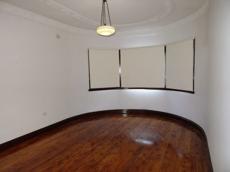 17 Gladstone Avenue - Photo 3