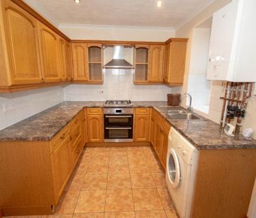 2 bedroom semi-detached house to rent - Photo 6